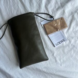 Brand new Loewe Leather Soft Pouch Puffy Sunglasses Case Eyeglasses Green cloth